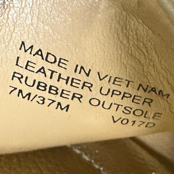 Michael Kors Metallic Gold Textured Leather Slides Size 7 NEW - Picture 4 of 10